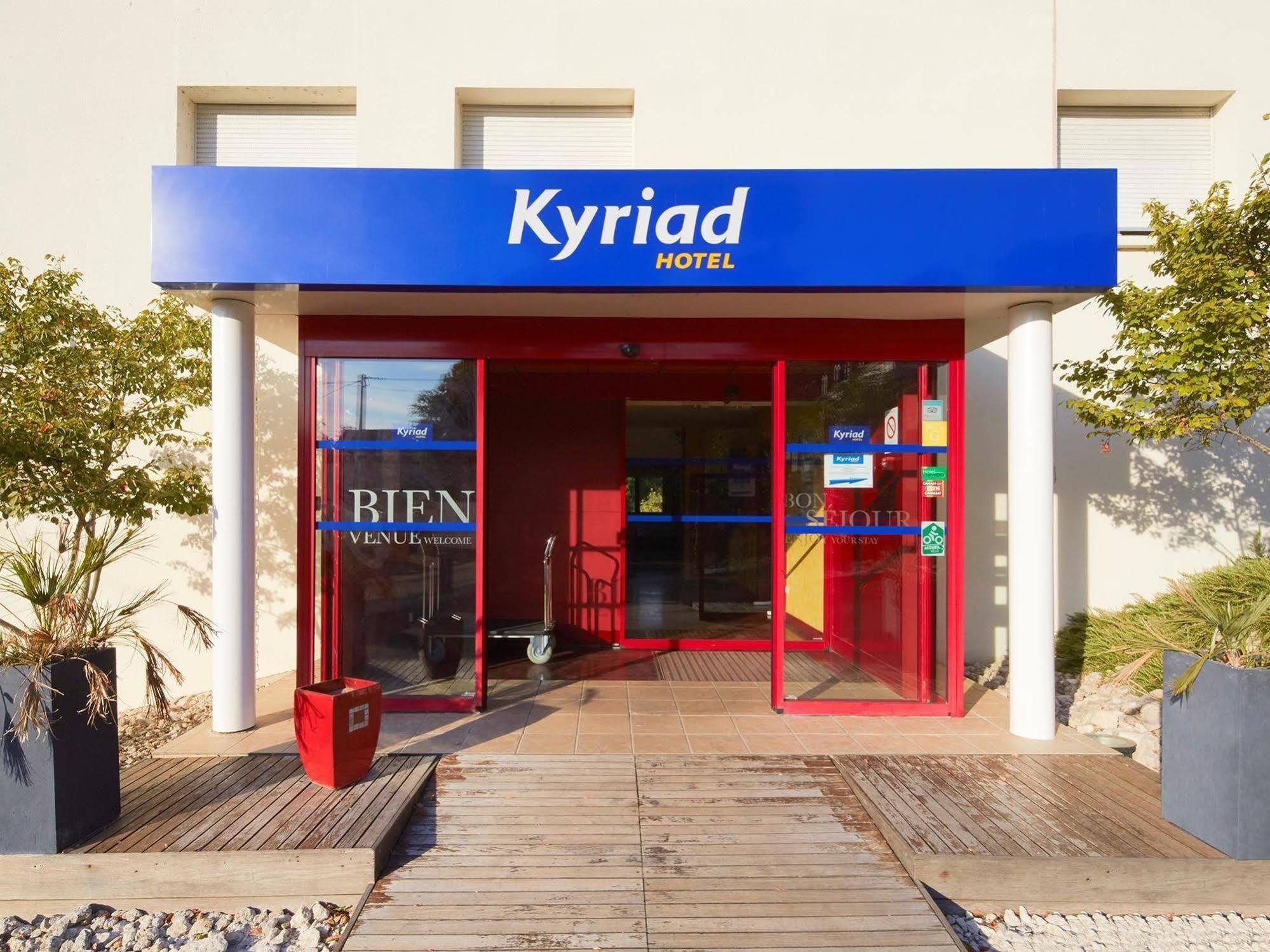 Kyriad Tours - Жу-ле-Тур Экстерьер фото